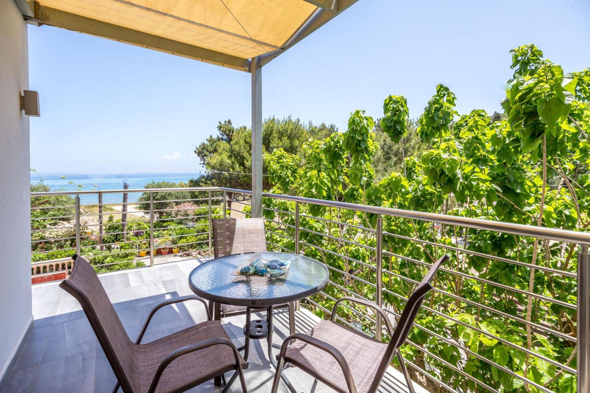 Casa Di Mare - Studios And Apartments On The Beach Василикос Экстерьер фото